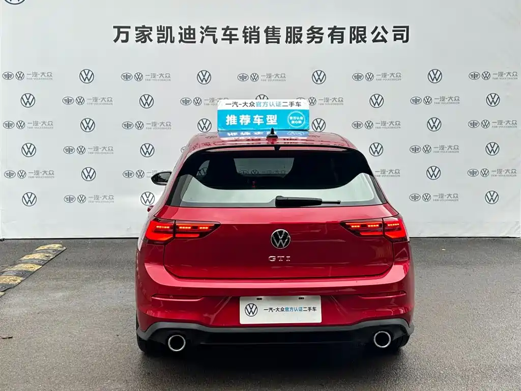Volkswagen Golf GTI — фото 6