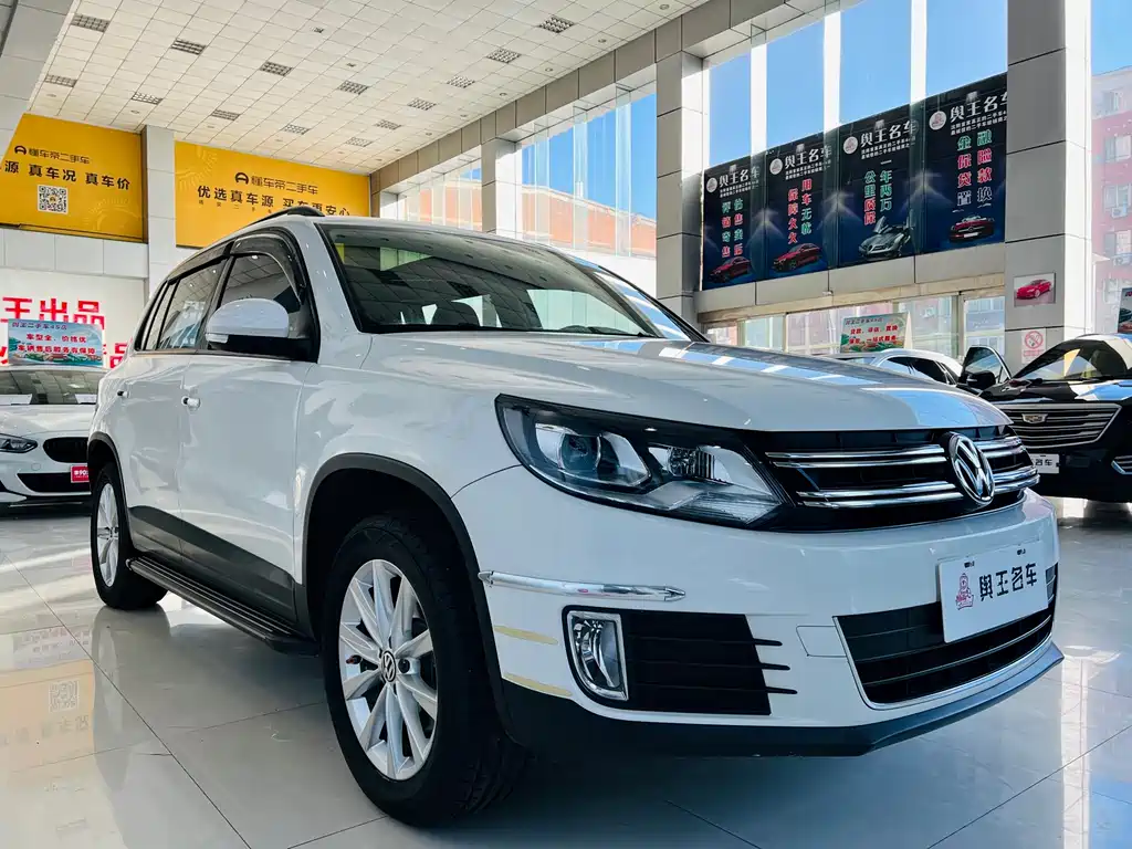 Volkswagen Tiguan — фото 5