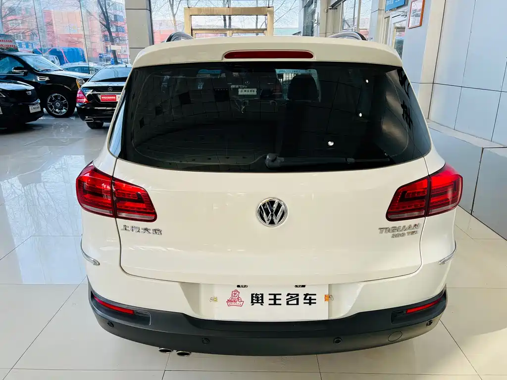 Volkswagen Tiguan — фото 7