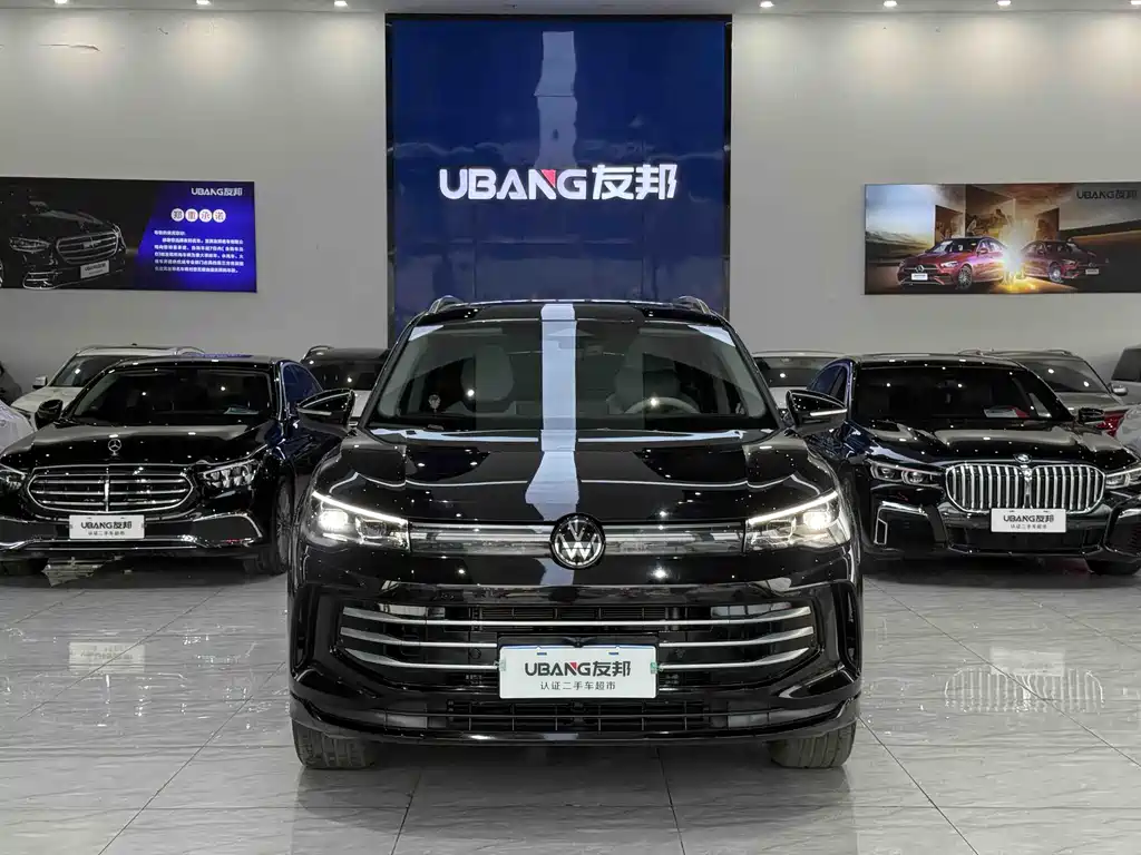 Volkswagen Tiguan L — фото 2