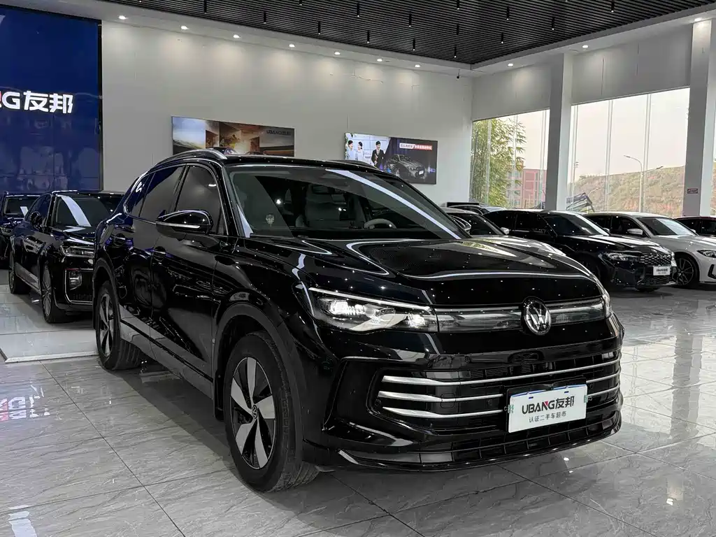 Volkswagen Tiguan L — фото 3
