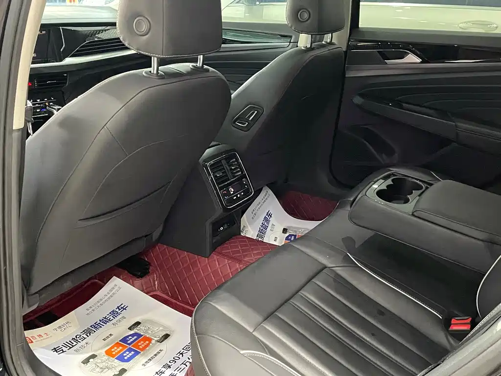 Volkswagen Passat — фото 5