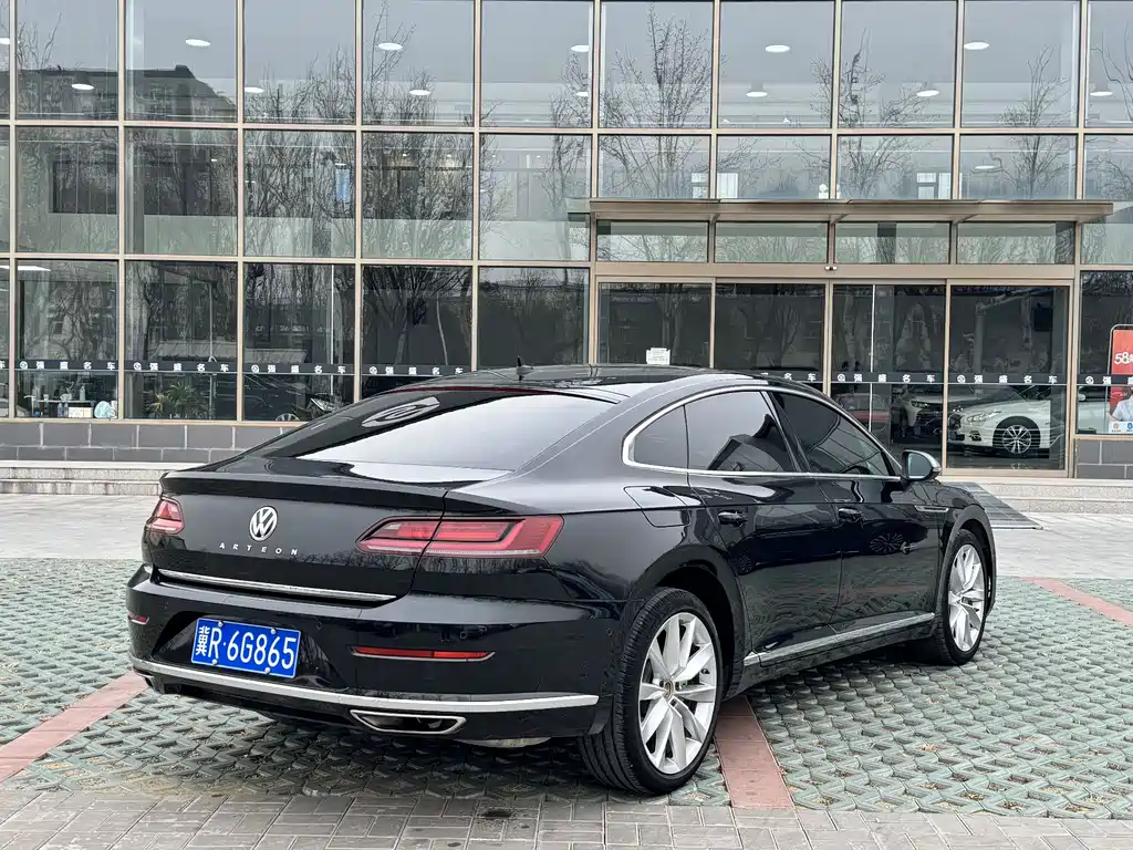 Volkswagen CC — фото 6