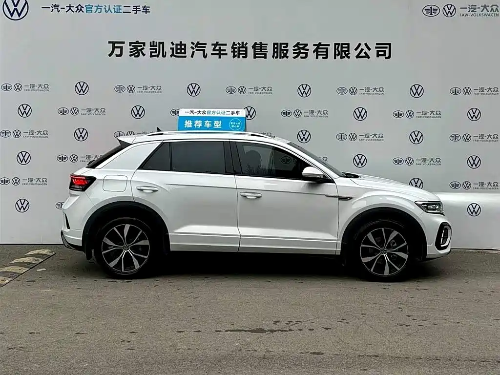 Volkswagen T-Roc — фото 4