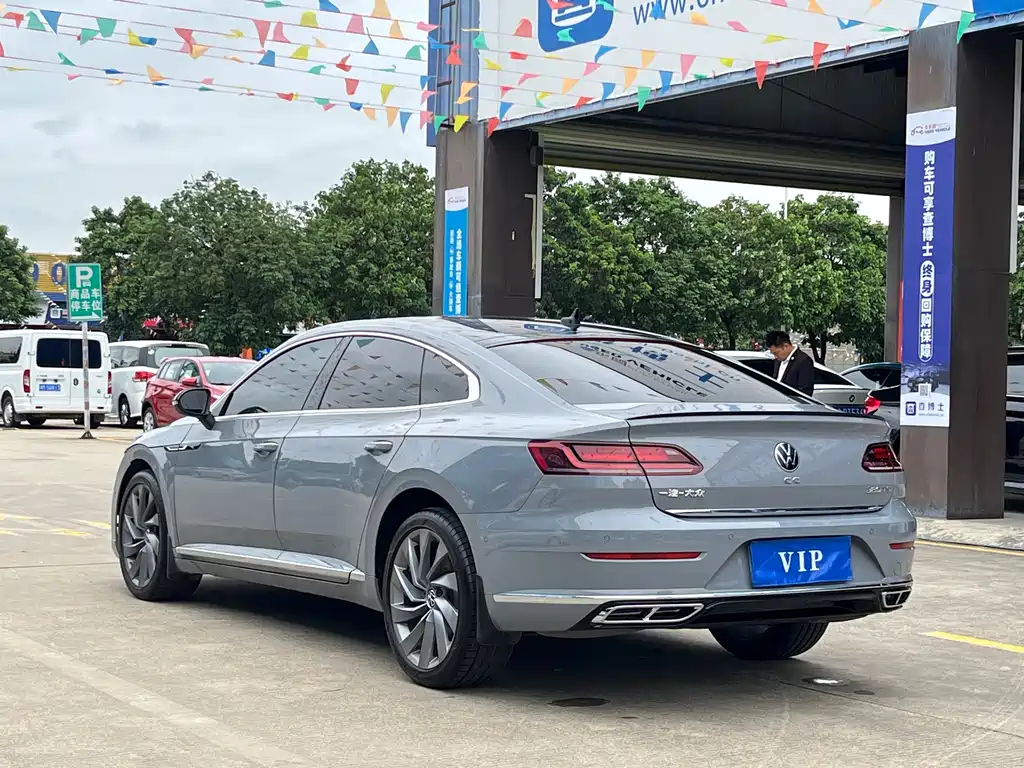 Volkswagen CC — фото 6