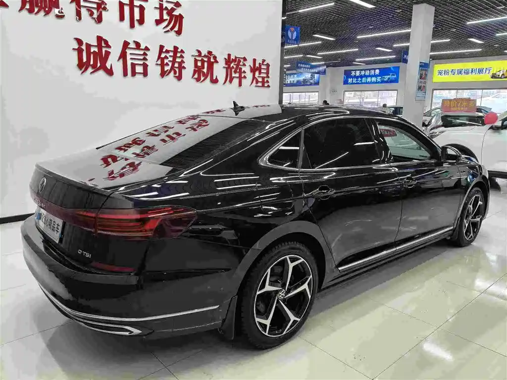 Volkswagen Passat — фото 4