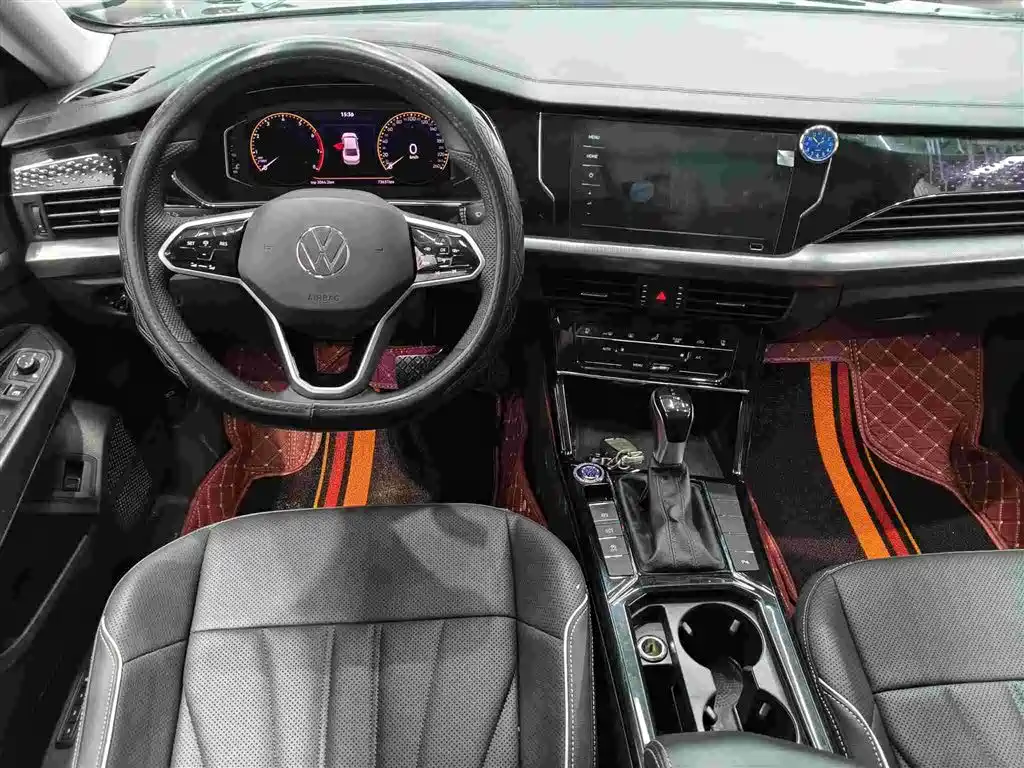 Volkswagen Passat — фото 7