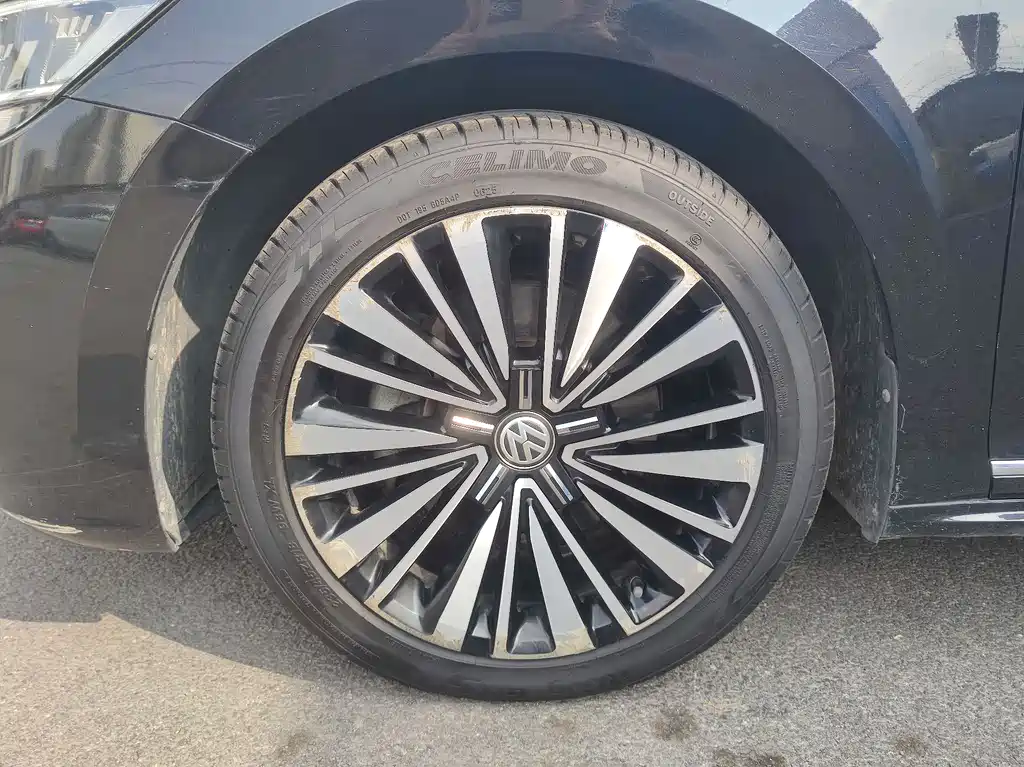 Volkswagen Passat — фото 4