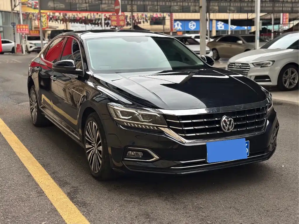 Volkswagen Passat — фото 3