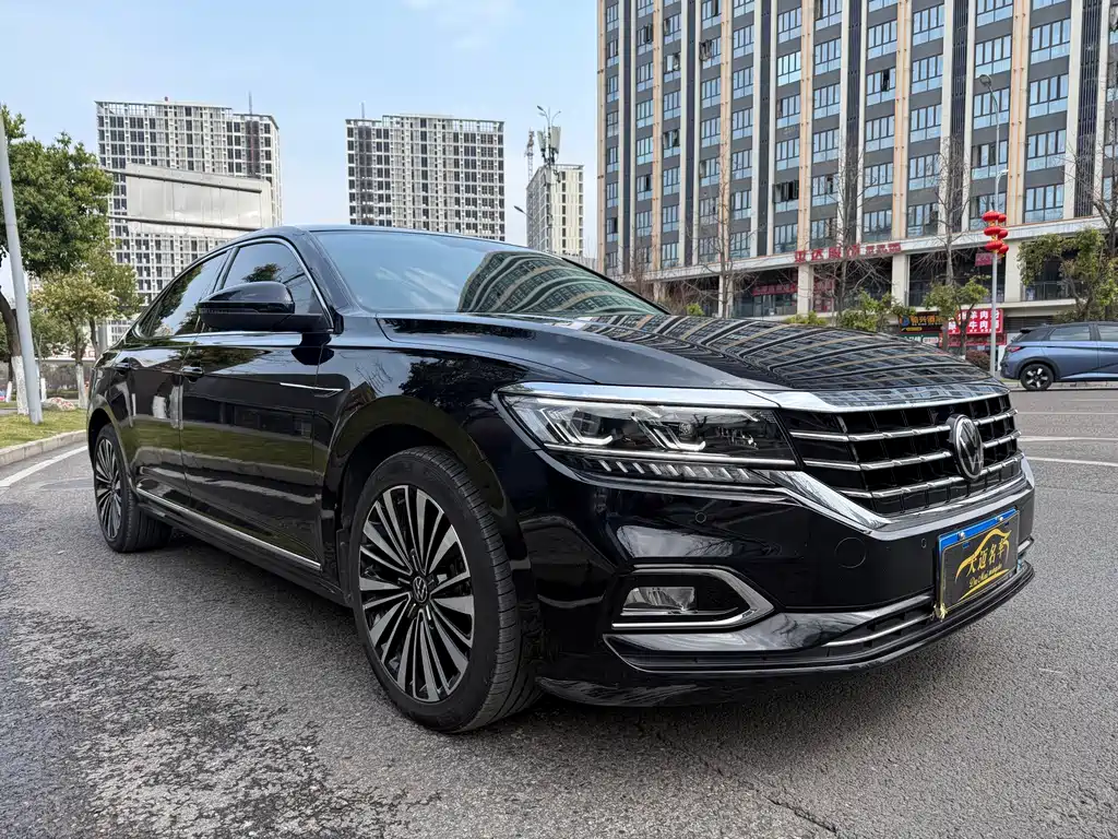 Volkswagen Passat — фото 3