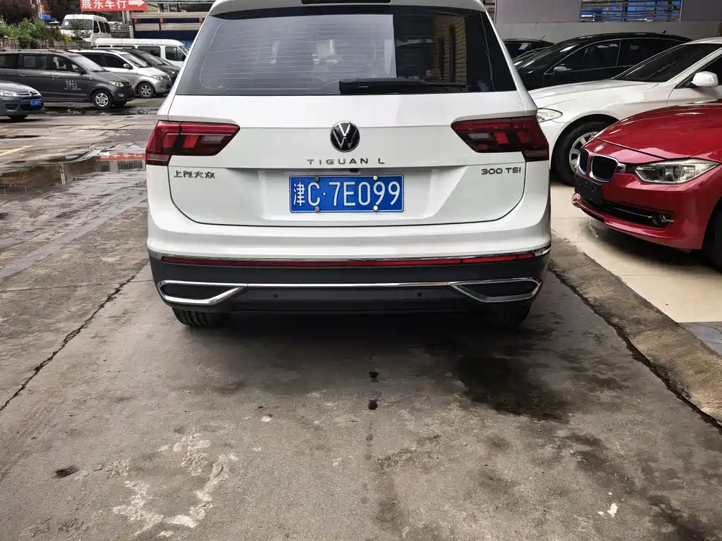 Volkswagen Tiguan L — фото 5
