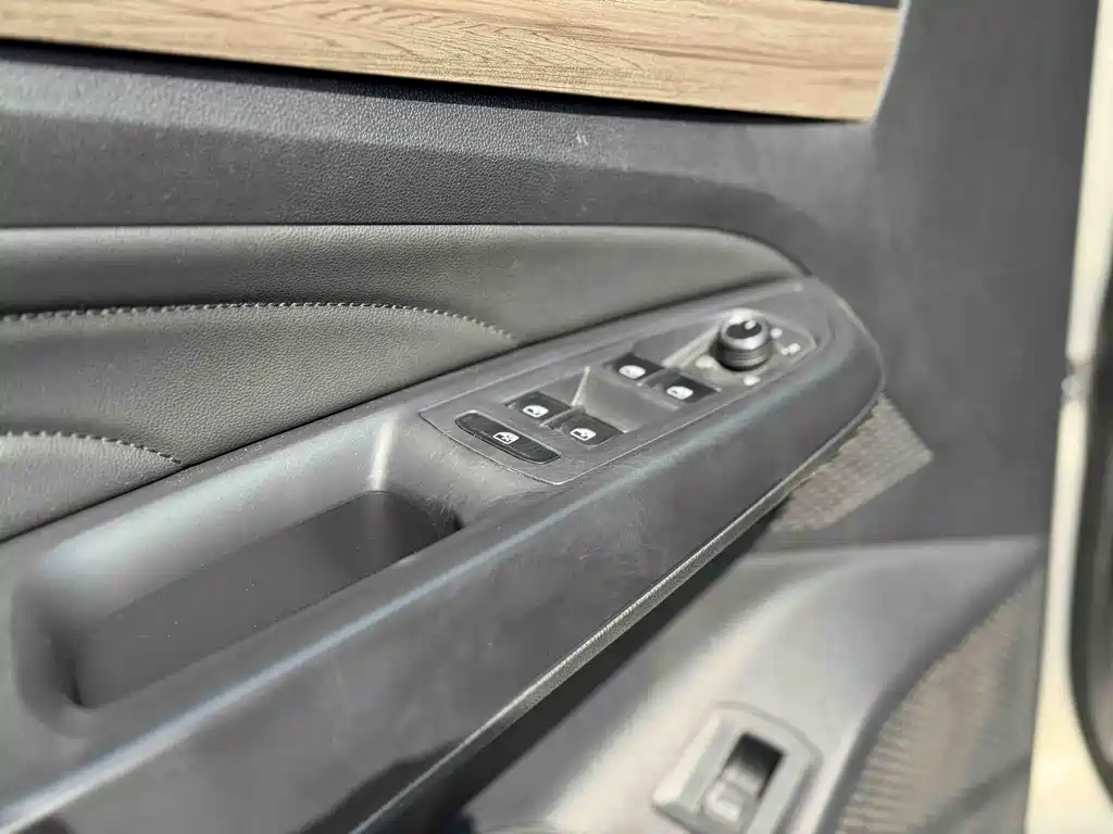 Volkswagen Passat — фото 8