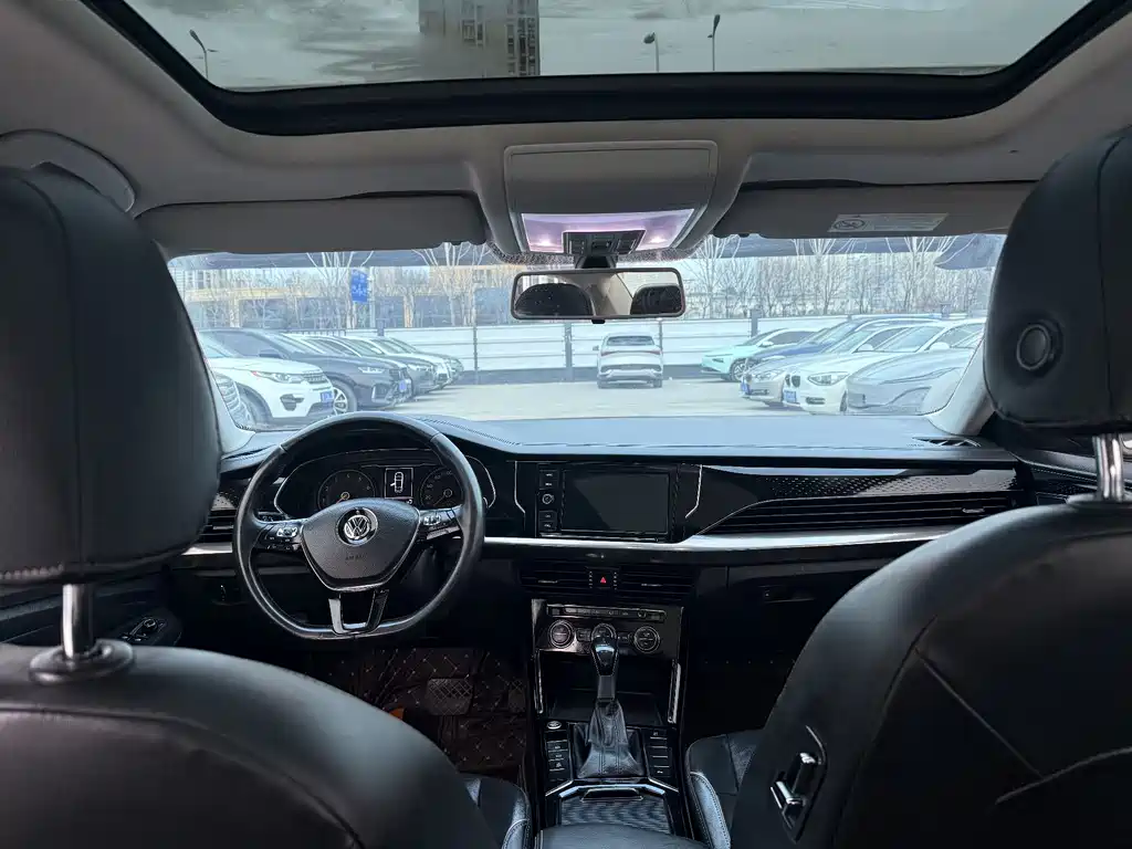 Volkswagen Passat — фото 4
