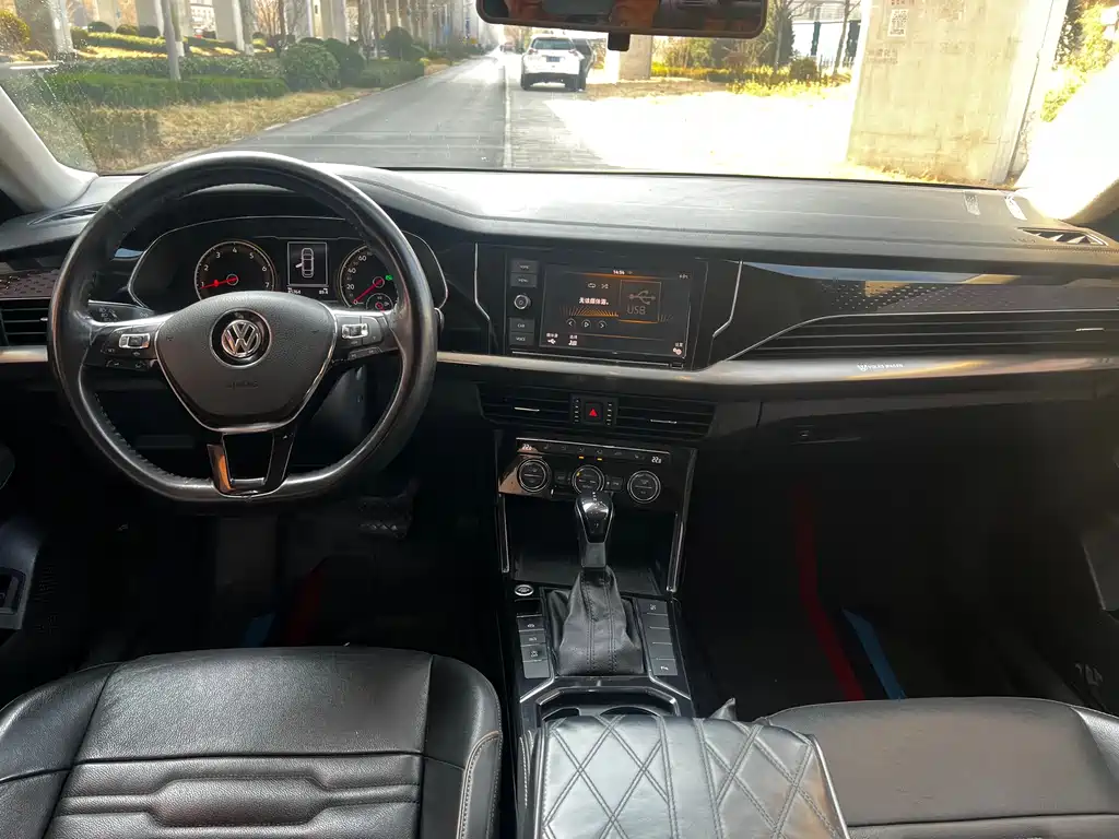 Volkswagen Passat — фото 6