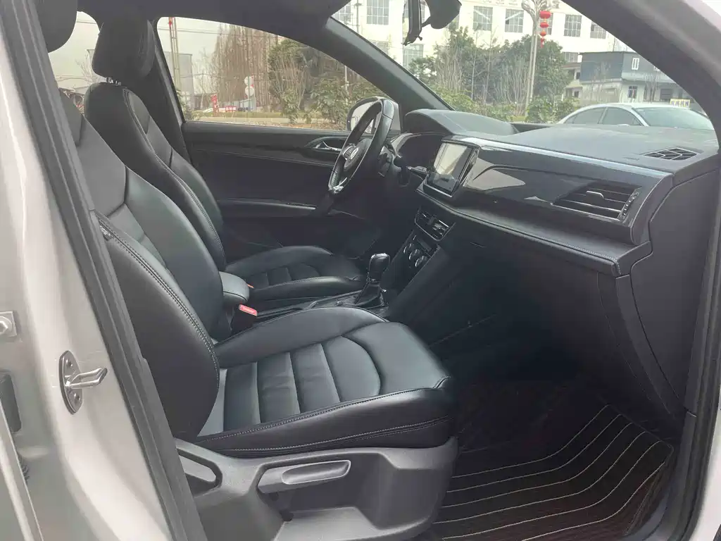 Volkswagen Tharu — фото 7
