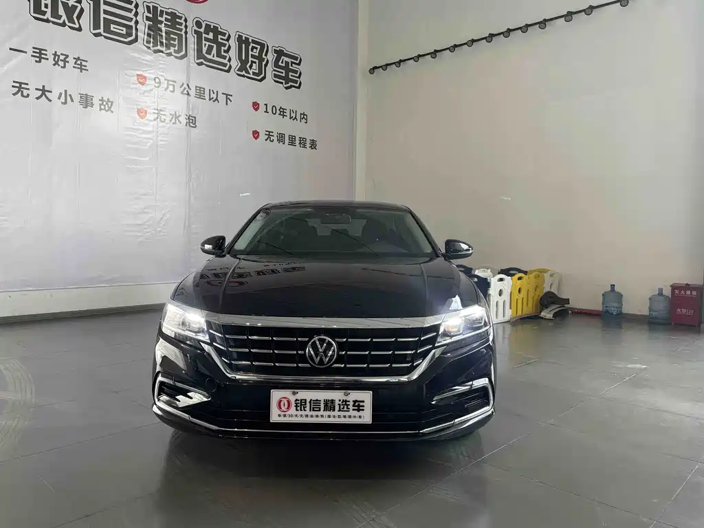 Volkswagen Passat — фото 18