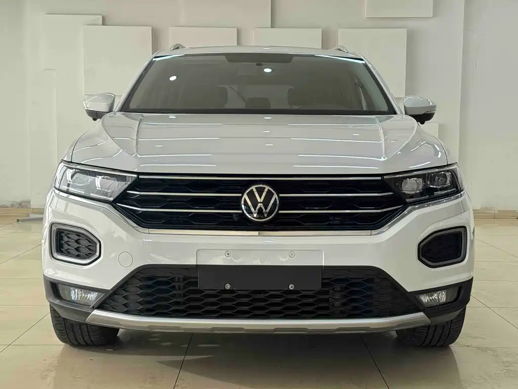 Volkswagen T-Roc — фото 2