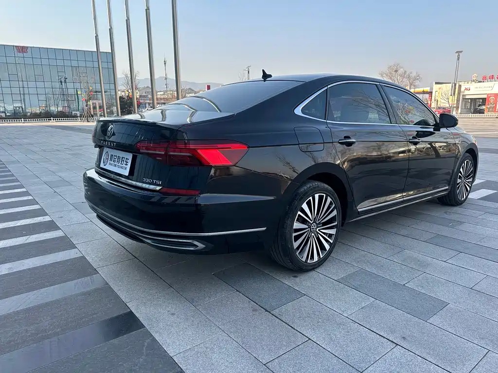 Volkswagen Passat — фото 3
