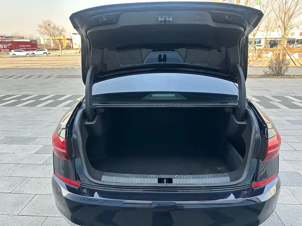 Volkswagen Passat — фото 9
