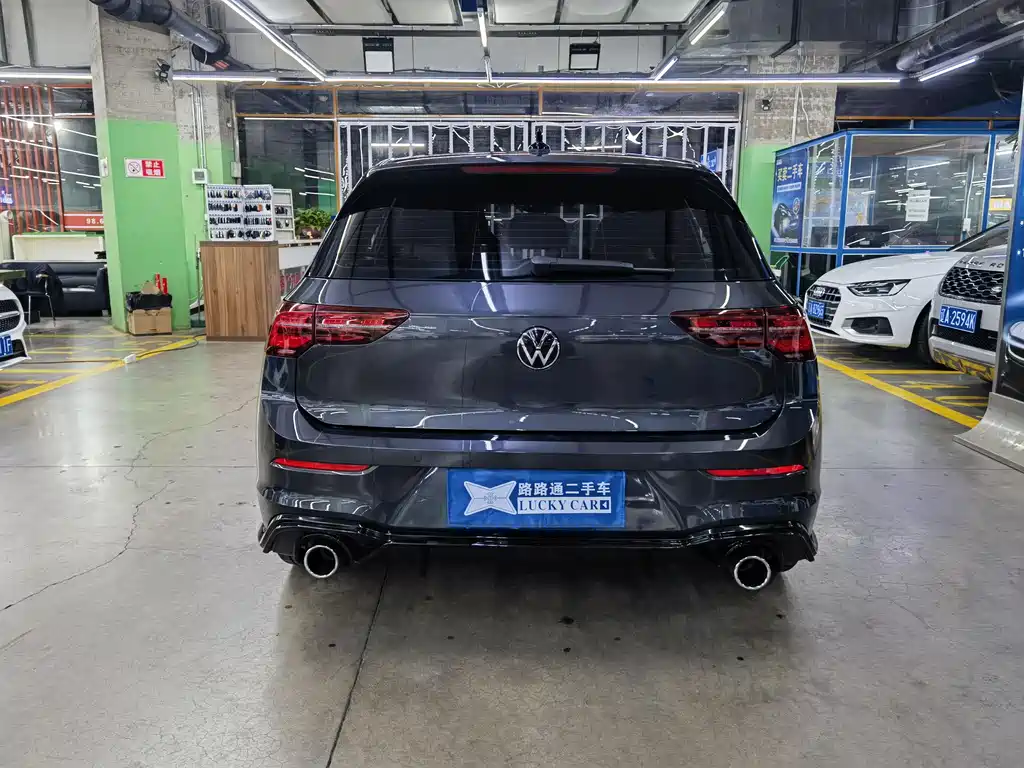 Volkswagen Golf GTI — фото 5