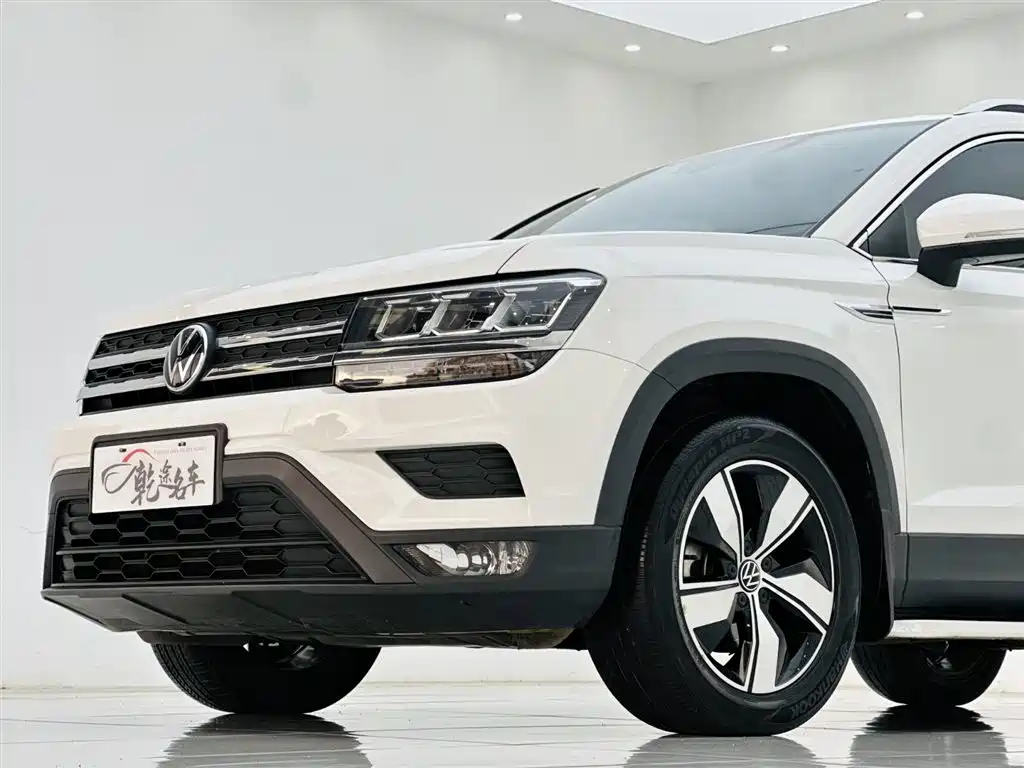 Volkswagen Tharu — фото 8