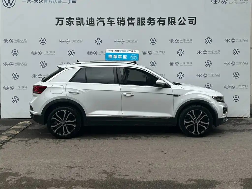 Volkswagen T-Roc — фото 3