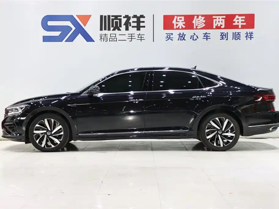 Volkswagen Passat — фото 6