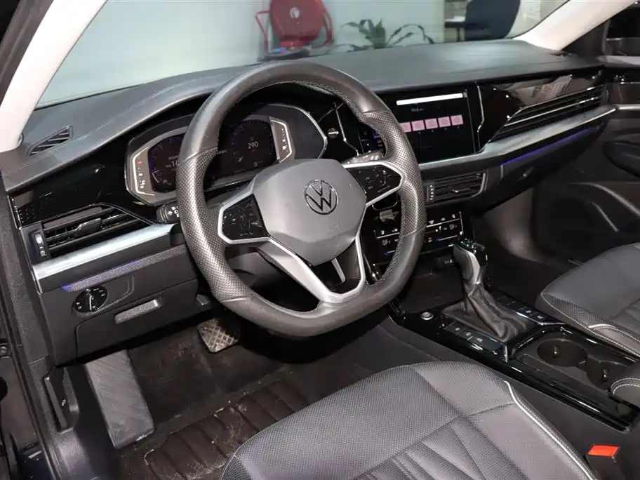 Volkswagen Passat — фото 10