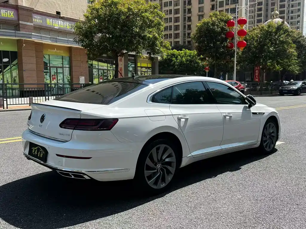 Volkswagen CC — фото 6