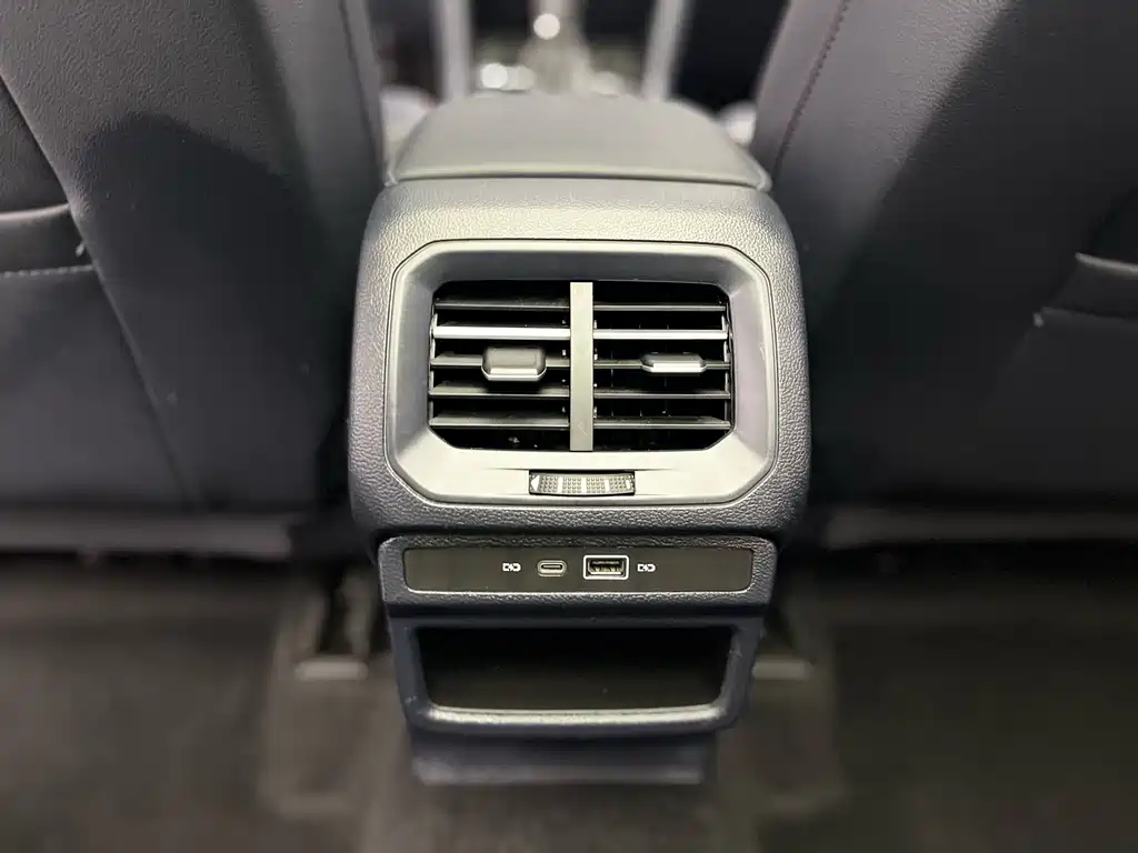 Volkswagen Tharu — фото 21