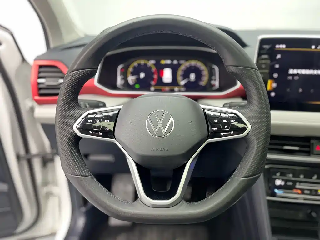 Volkswagen Tharu — фото 9