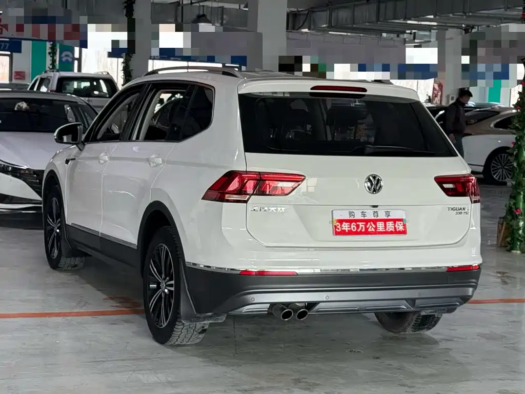 Volkswagen Tiguan L — фото 5