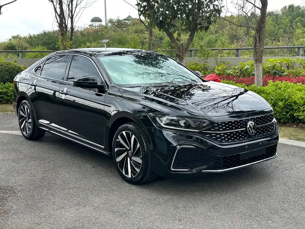 Volkswagen Passat — фото 3