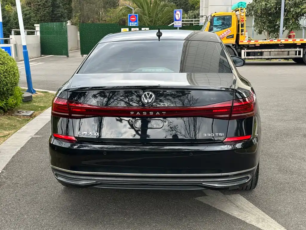 Volkswagen Passat — фото 5