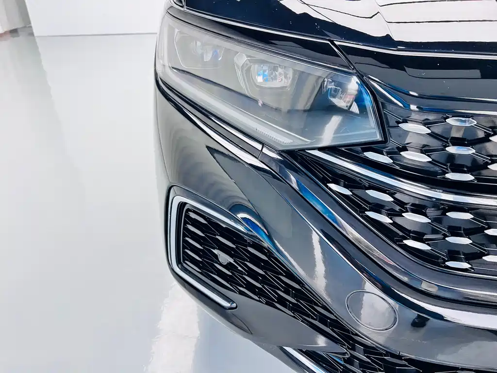 Volkswagen Passat — фото 6