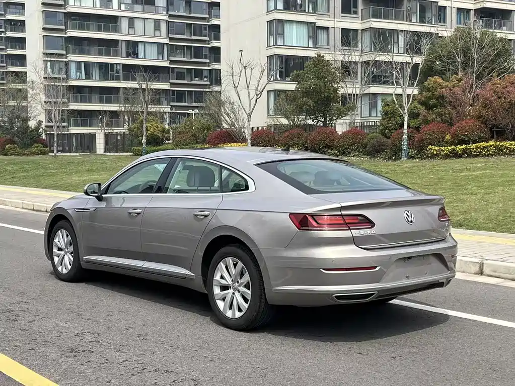 Volkswagen CC — фото 6
