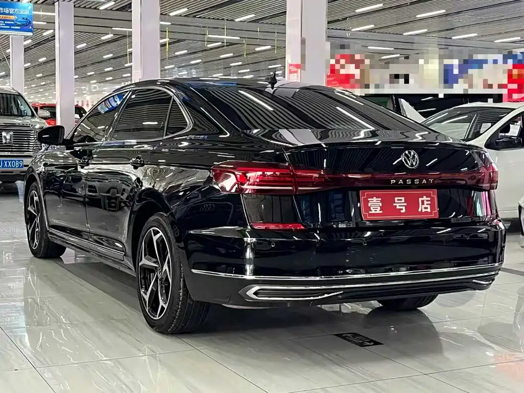 Volkswagen Passat — фото 6