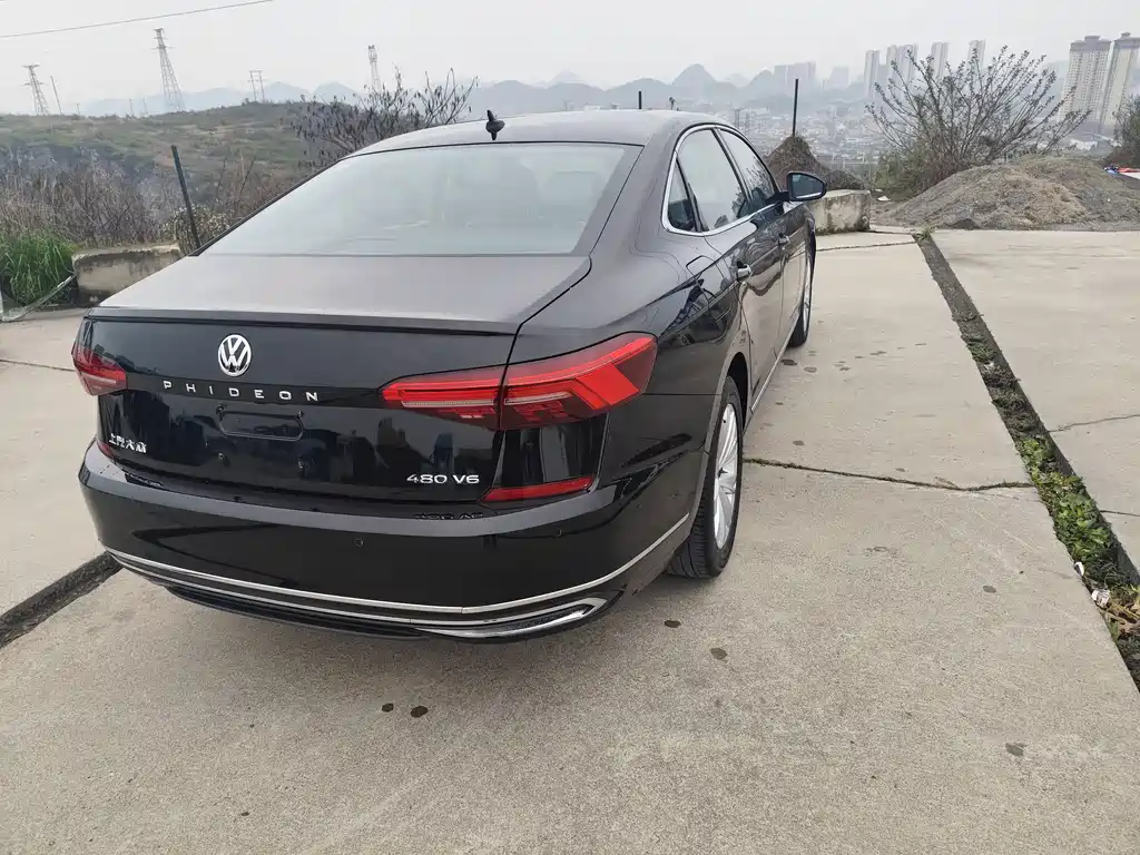 Volkswagen Passat — фото 15