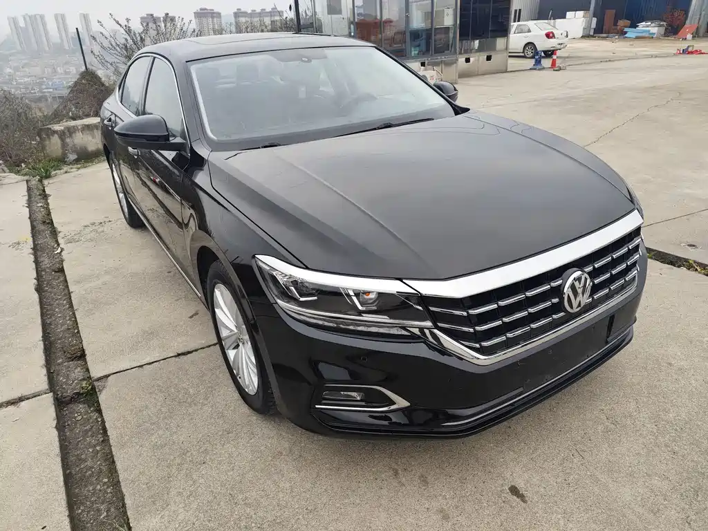 Volkswagen Passat — фото 3