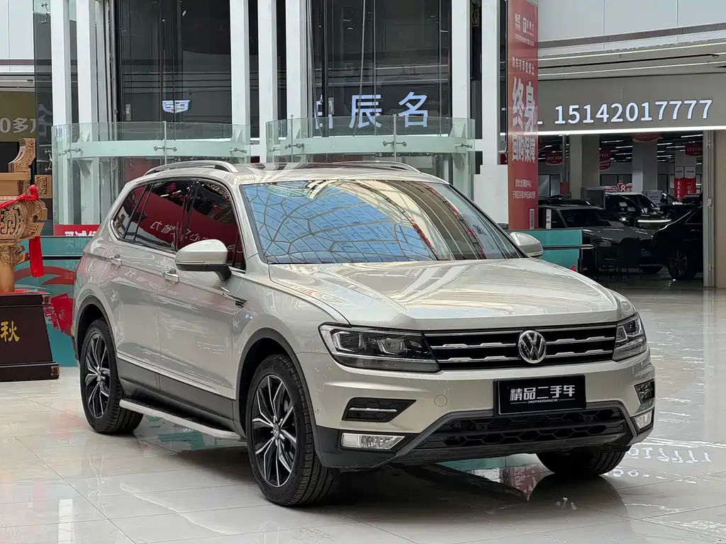 Volkswagen Tiguan L — фото 3