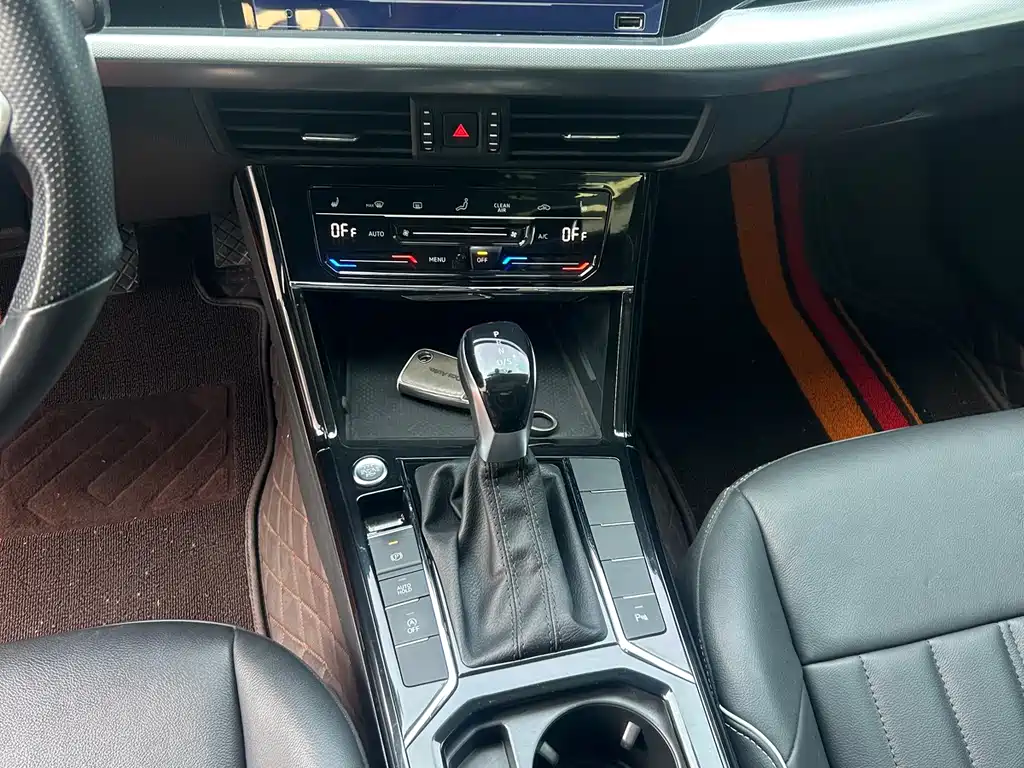 Volkswagen Passat — фото 8