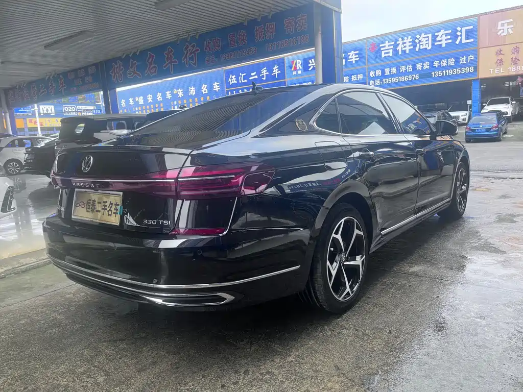Volkswagen Passat — фото 7