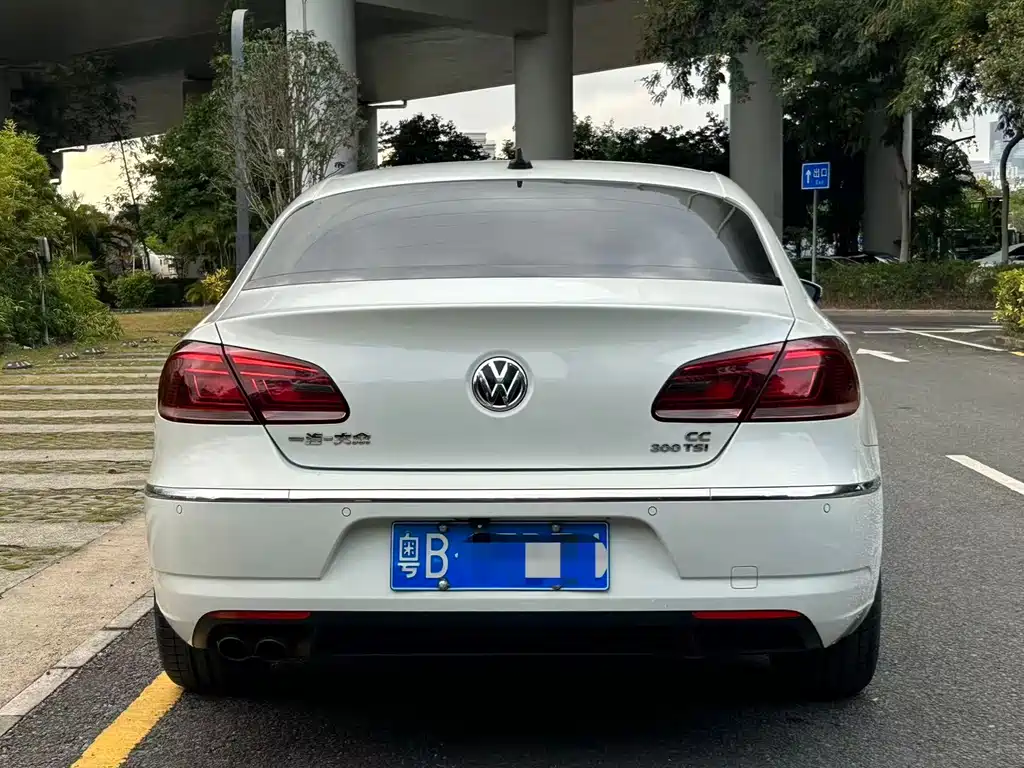 Volkswagen CC — фото 4