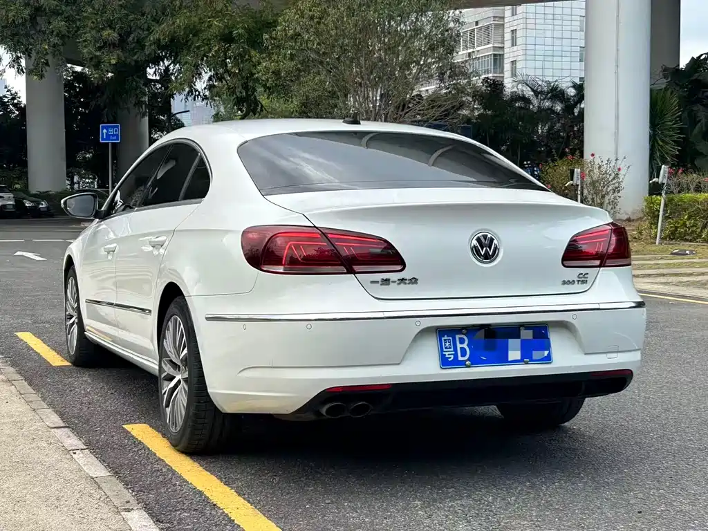 Volkswagen CC — фото 5