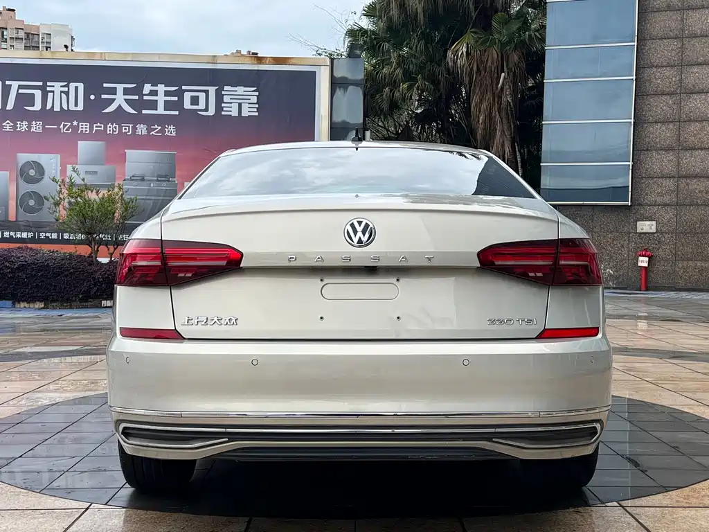 Volkswagen Passat — фото 5