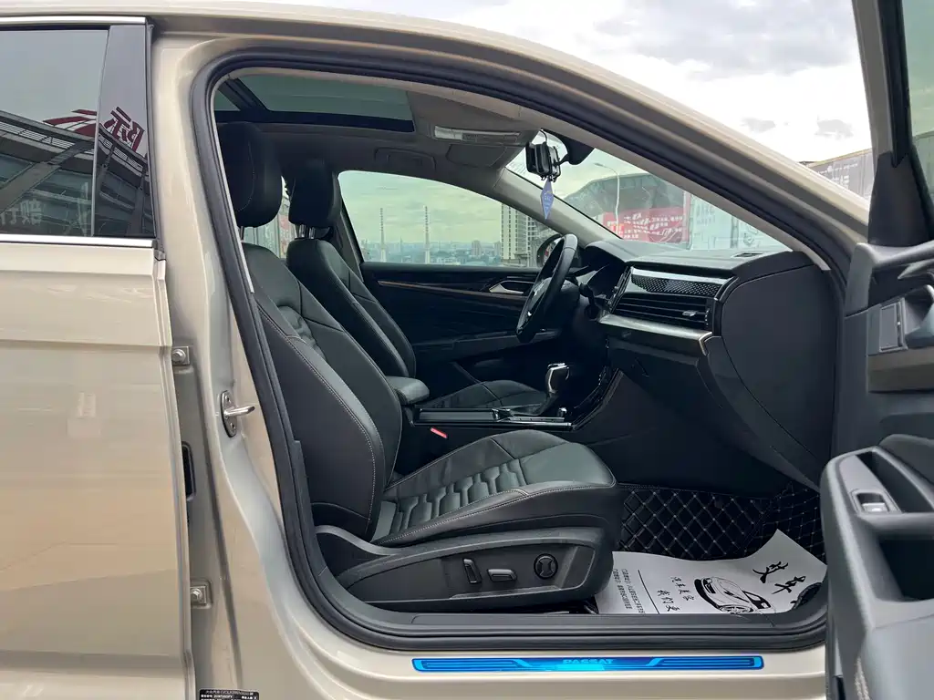 Volkswagen Passat — фото 9