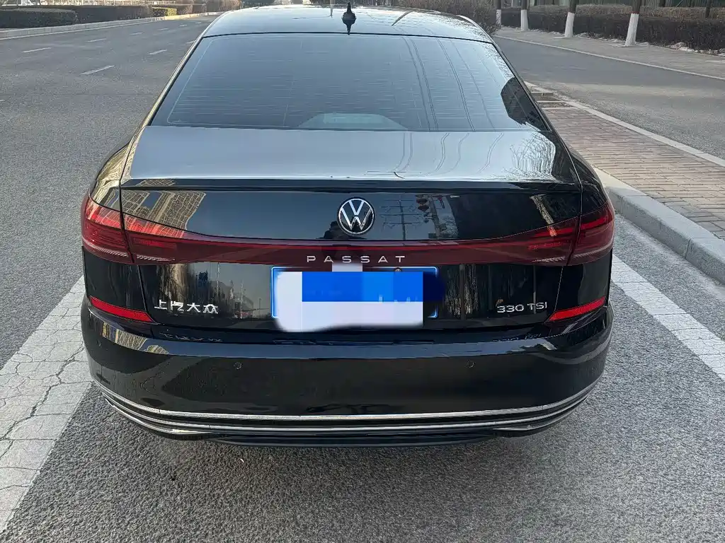 Volkswagen Passat — фото 4