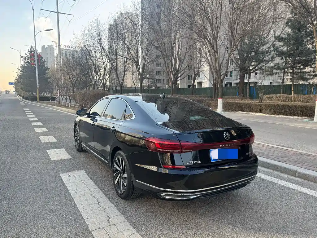 Volkswagen Passat — фото 6