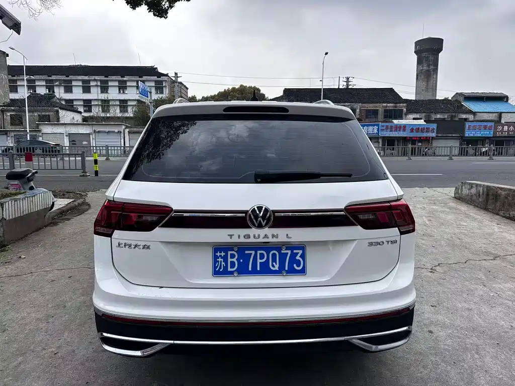 Volkswagen Tiguan L — фото 4