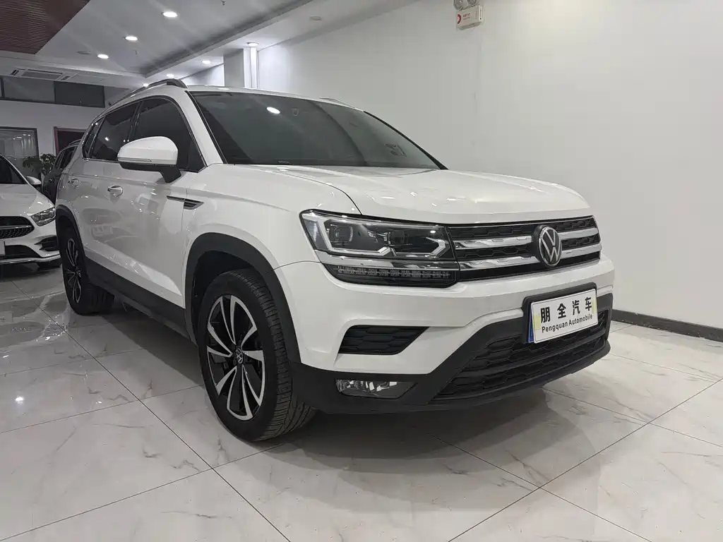 Volkswagen Tharu — фото 3
